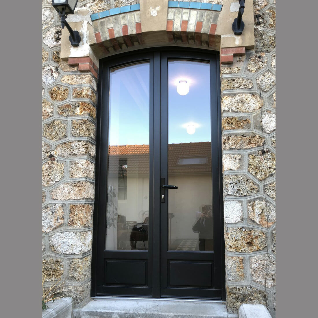 Okna drewniane - wzór francuski